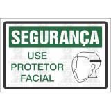 Use protetor facial  